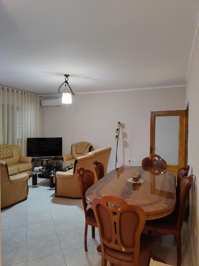 City Center Apartment Berat Exterior photo